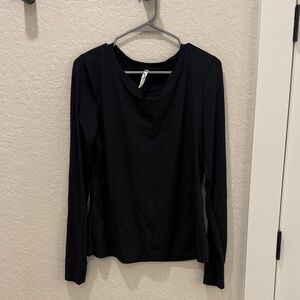Fabletics Sleek Black Long Sleeve Tee